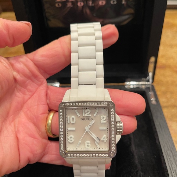 Watch - Picture 3 of 6